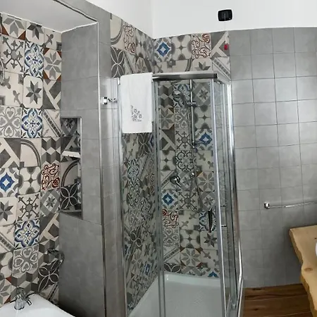 לינה וארוחת בוקר Reginella