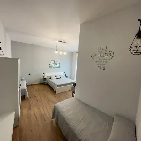 לינה וארוחת בוקר Reginella נאפולי